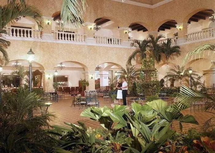 Hotel Aventura Cove Palace